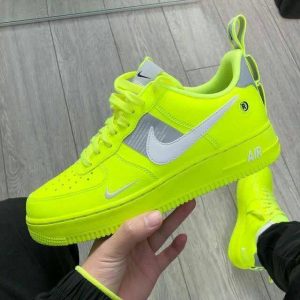 Read more about the article Nike AirForce Volt 1699/-