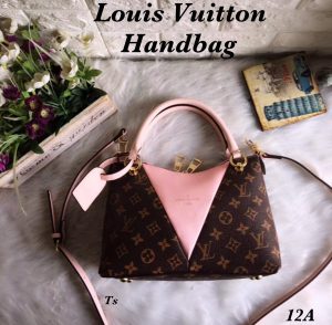 Read more about the article Louis Vuitton Hand Bag 1999/-