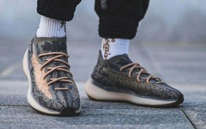 Read more about the article Adidas yeezy 380 Alien 2899/-