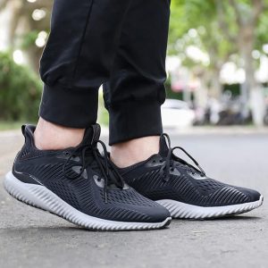 Read more about the article ADIDAS ALPHA BOUNCE 1999/-