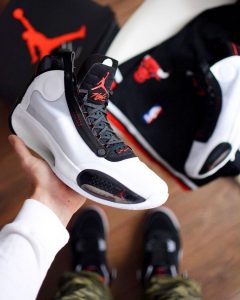 Read more about the article Model NIKE AIR JORDAN 34 3099/-