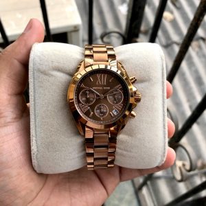 Read more about the article Brand Michael Kors Women’s Parker 2699/-