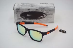 Read more about the article Oakley Sunglasses 899/-