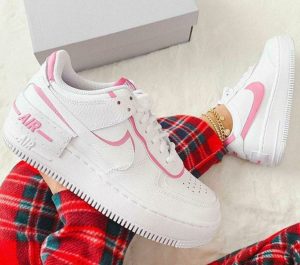 Read more about the article Nike Airforce 1 For Her 2299/-