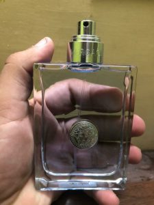 Read more about the article Unboxing Of Versace Tester Perfume By Customer