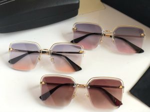 Read more about the article Maybach Ladies Sunglasses 1199/-
