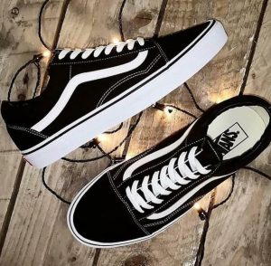 Read more about the article Vans old skool 1099/-