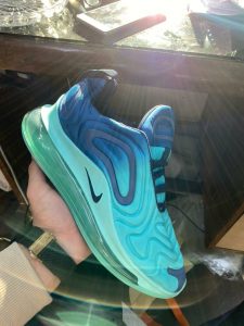 Read more about the article Nike Airmax 720 2399/-