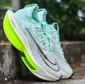 Read more about the article Nike Air ZoomX Alpha fly 2 Colour way Fixed 3199/-