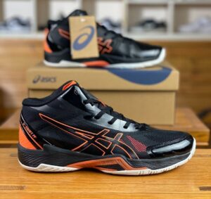 Read more about the article Asics For Men’s 3999/-