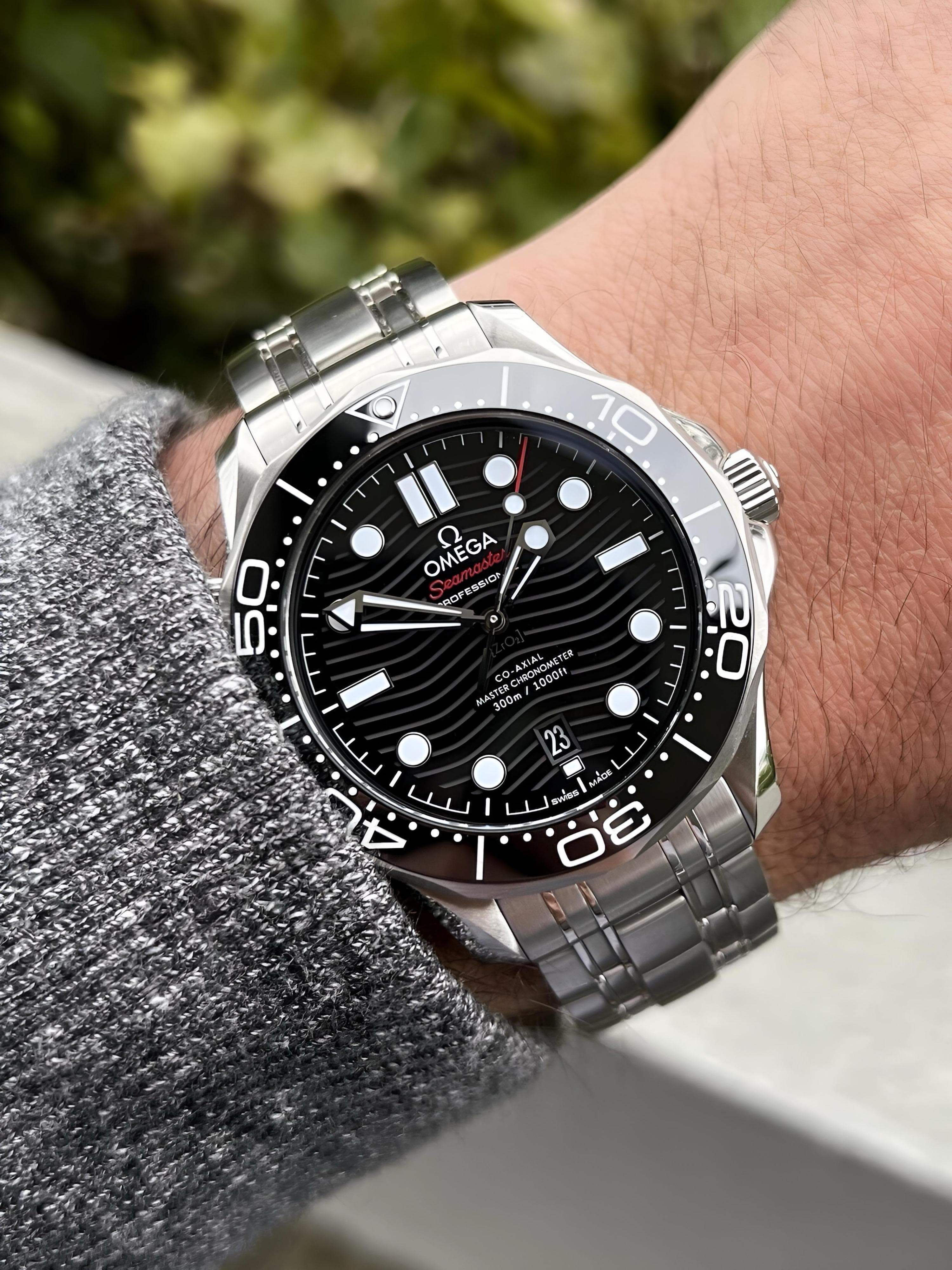 Read more about the article Omega Seamaster Diver Automatic Chain 7AAA Automatic 3999/-