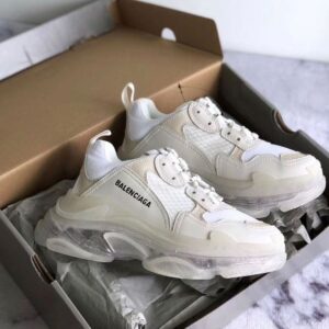 Read more about the article Balenciaga Triple S Clear Sole 4699/-