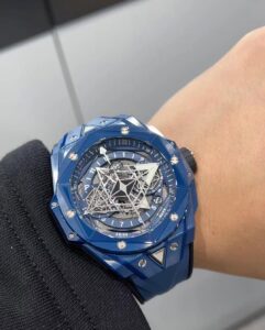 Read more about the article Hublot Big Bang Sang Bleu 2 7AAA JAPAN 9999/-