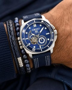 Read more about the article Seiko 5 Sports Automatic 2399/-
